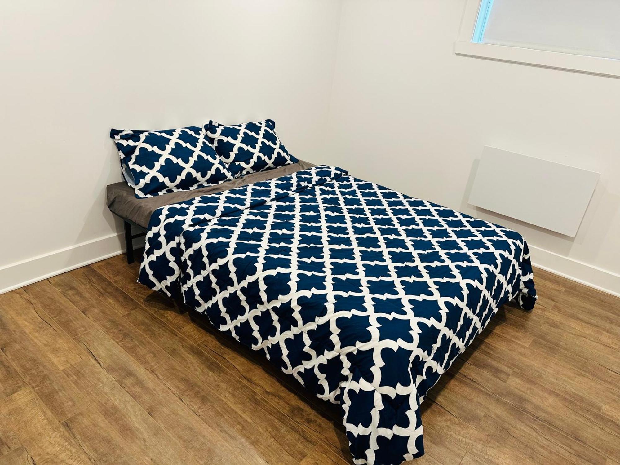 Urban Retreat - 2 Bedroom, 3 Beds, 6 Guests, Free Parking Longueuil Exterior foto